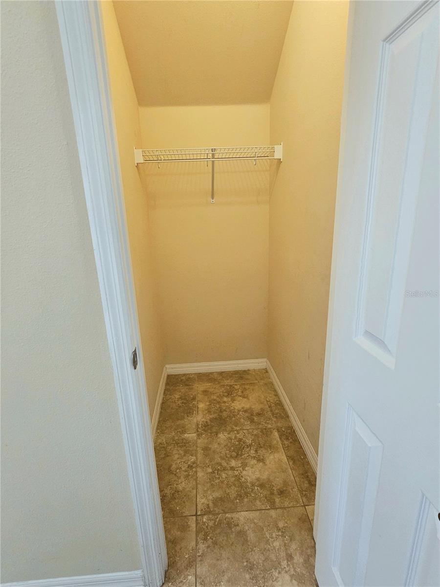 WOODLAND TER/TIMBER SPGS A-G - Residential Lease