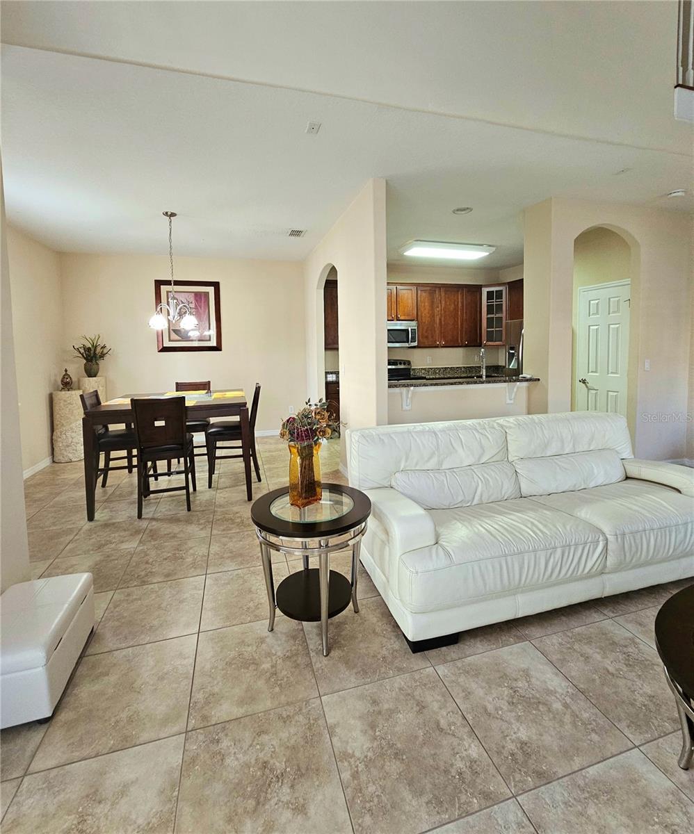 WOODLAND TER/TIMBER SPGS A-G - Residential Lease