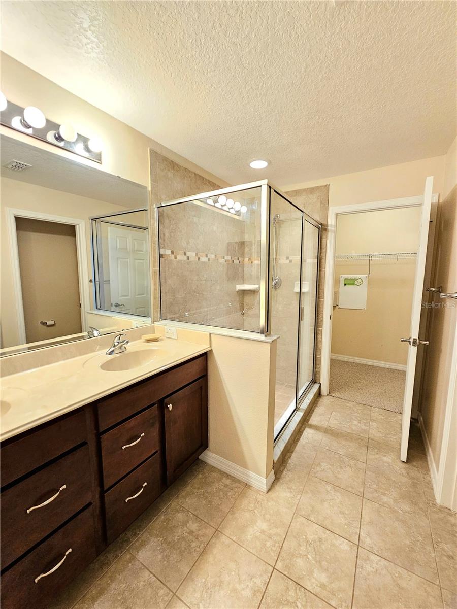 WOODLAND TER/TIMBER SPGS A-G - Residential Lease