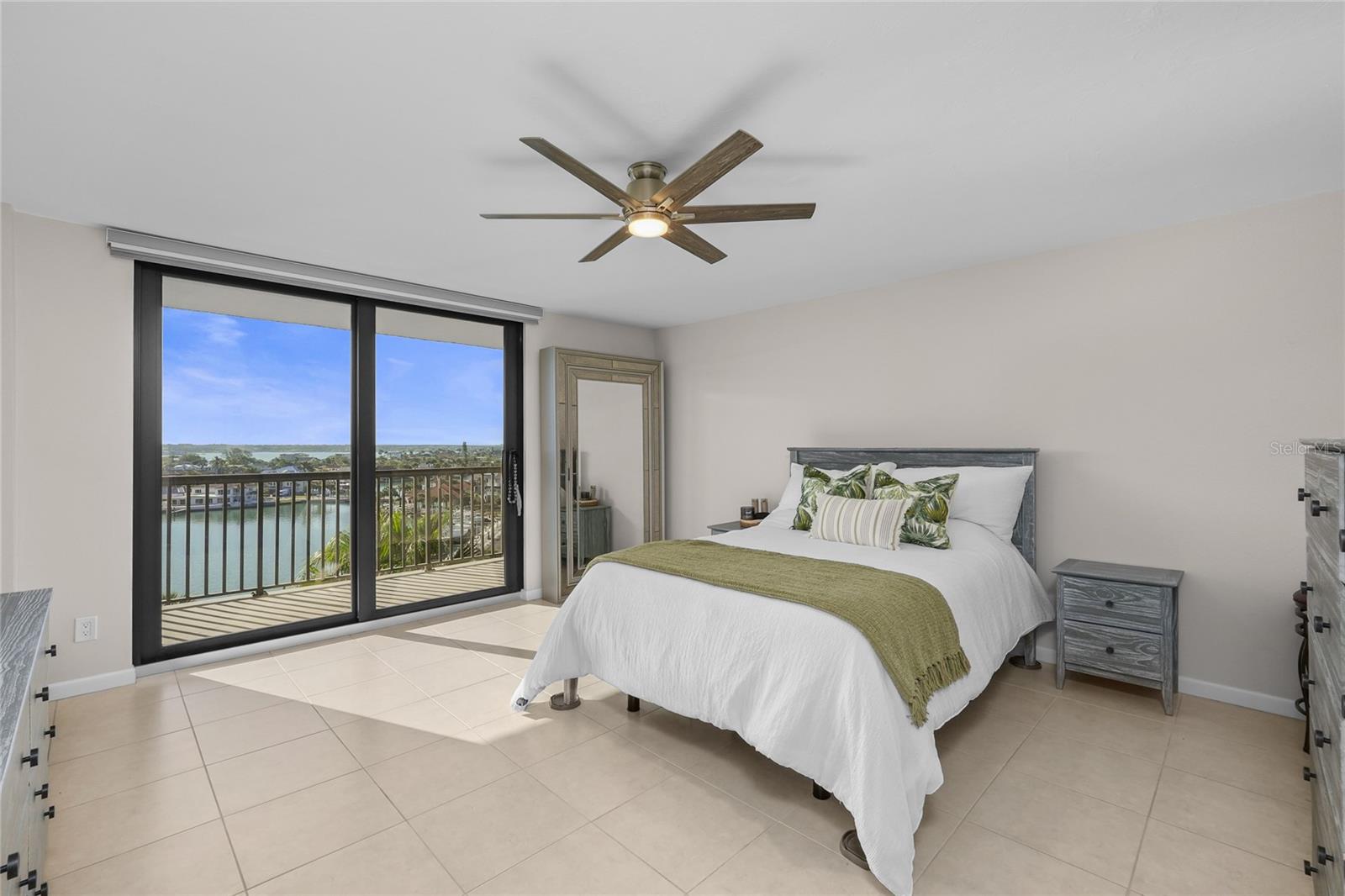 DANS ISLAND ON SAND KEY CONDO - Residential