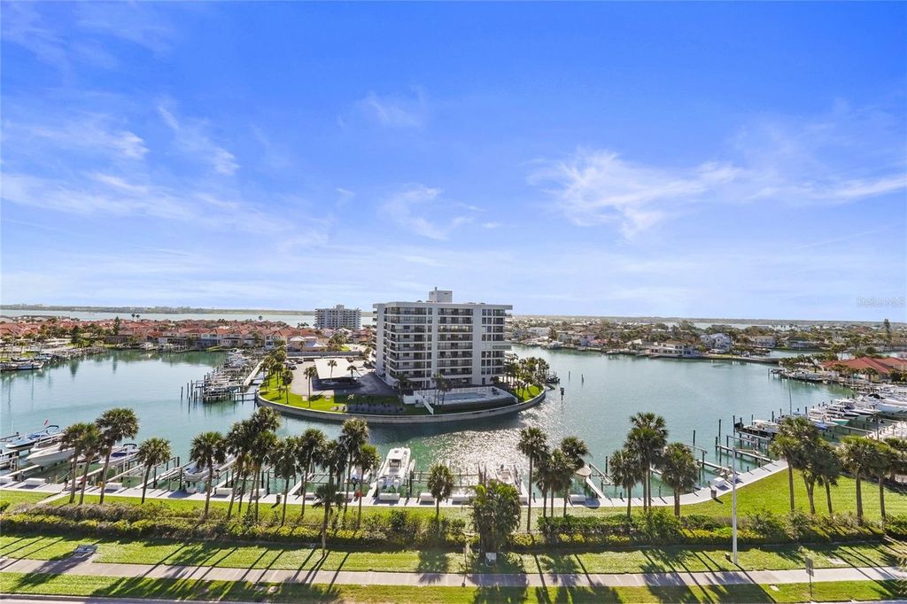 Photo of 1660 Gulf Boulevard #807, Clearwater, FL 33767 (MLS # TB8484695)