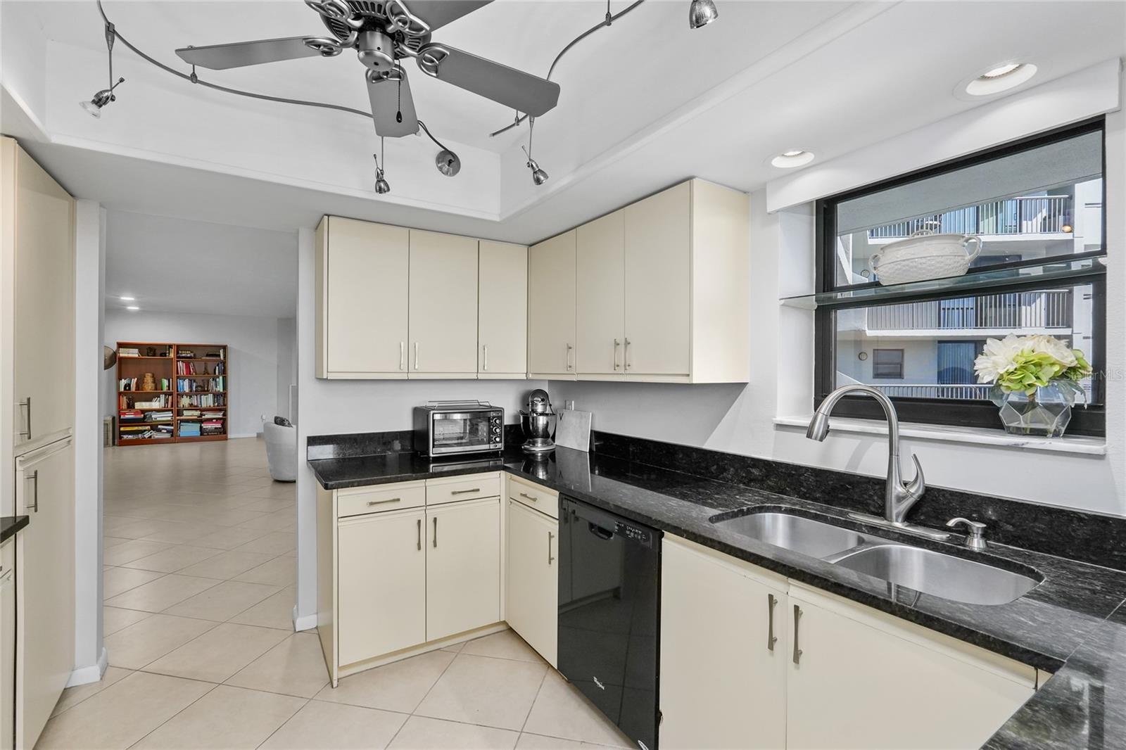 DANS ISLAND ON SAND KEY CONDO - Residential