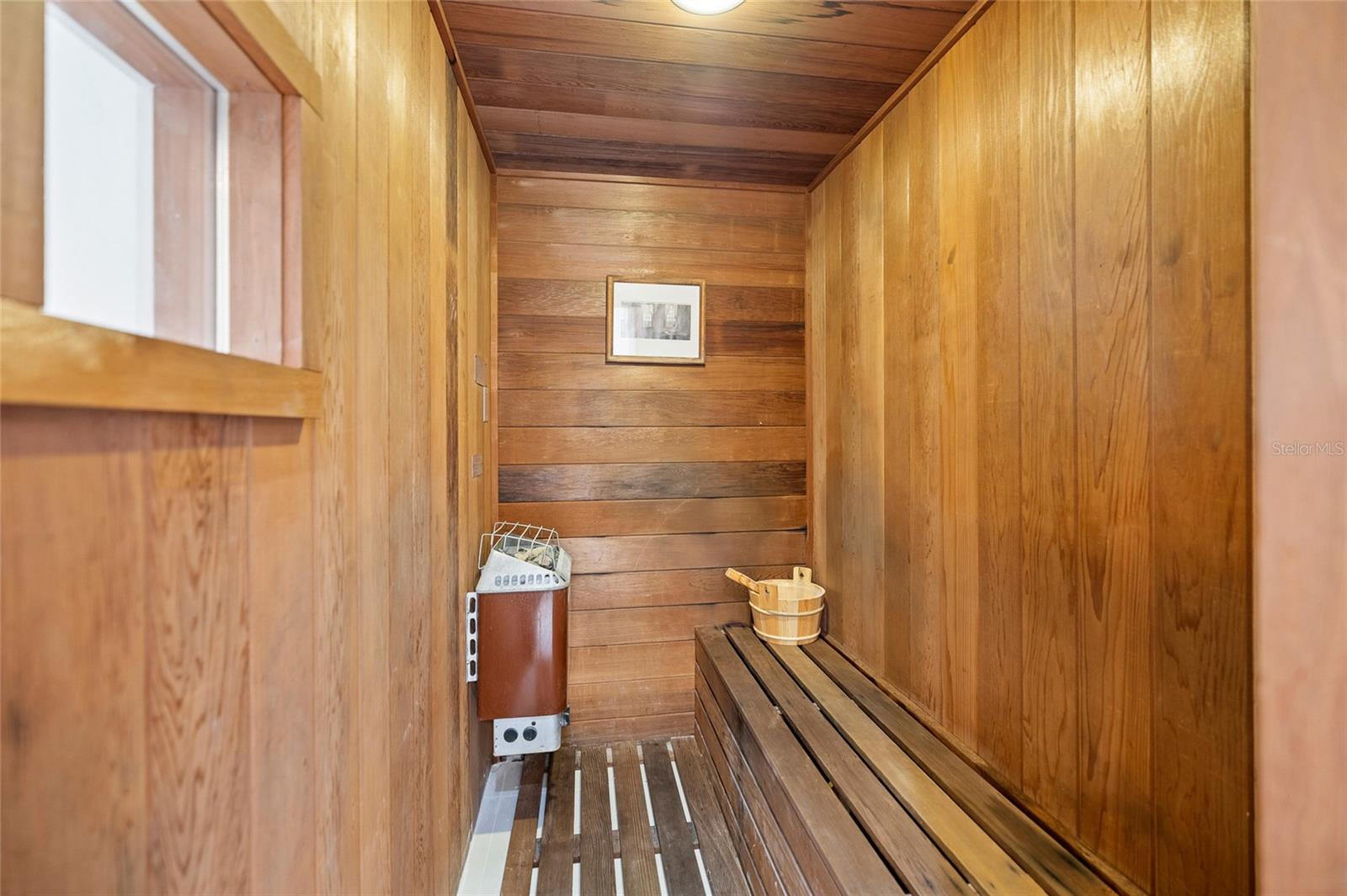 THE MANORS AT CRYSTAL LAKES - Residential