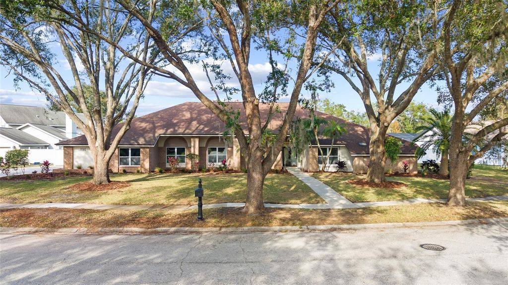 Photo of 17917 Clear Lake Drive, Lutz, FL 33548 (MLS # TB8464634)