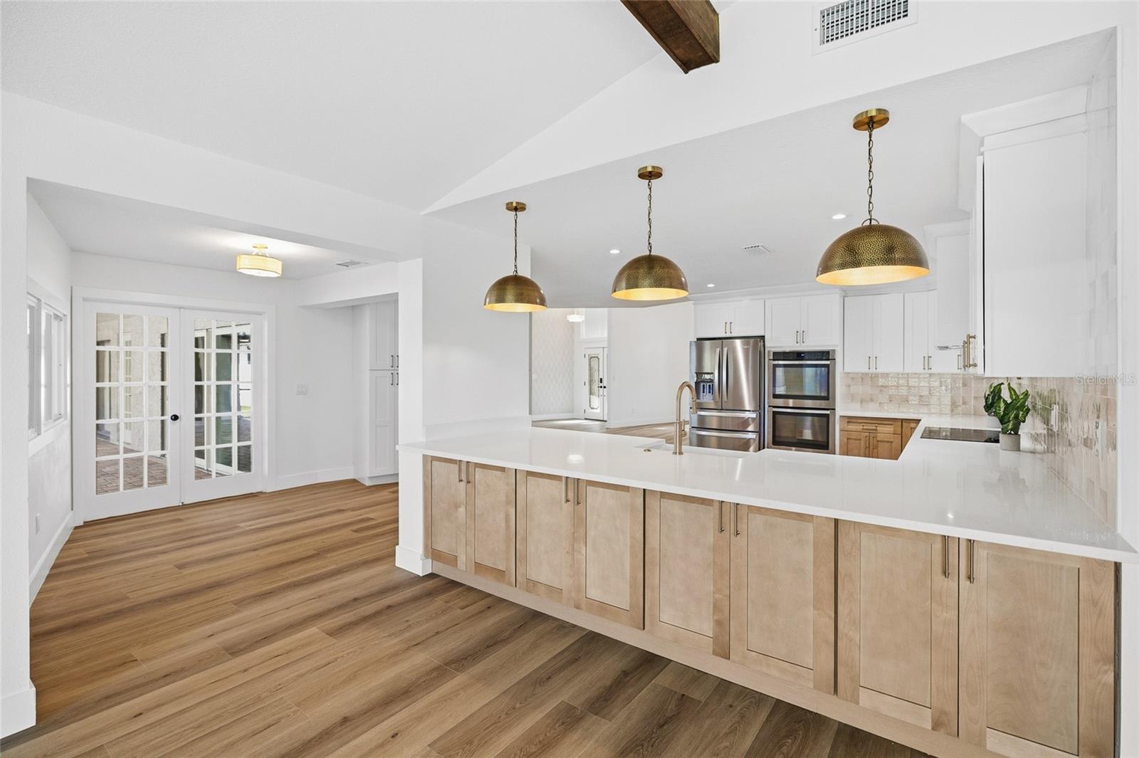 THE MANORS AT CRYSTAL LAKES - Residential