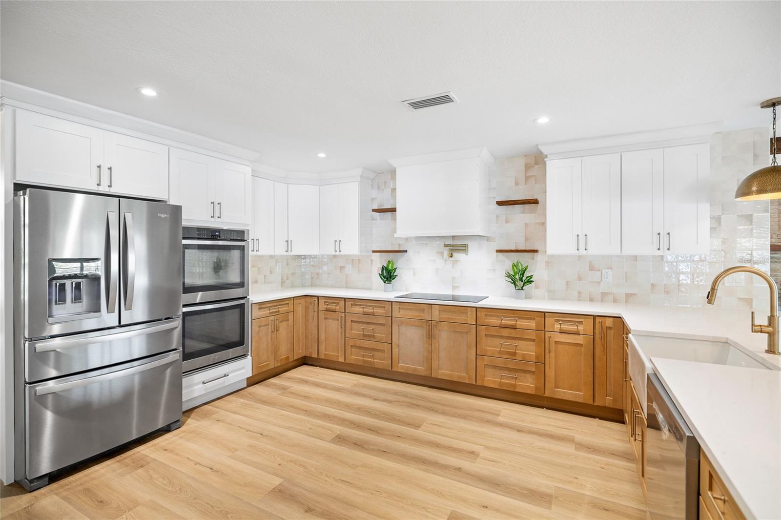 THE MANORS AT CRYSTAL LAKES - Residential