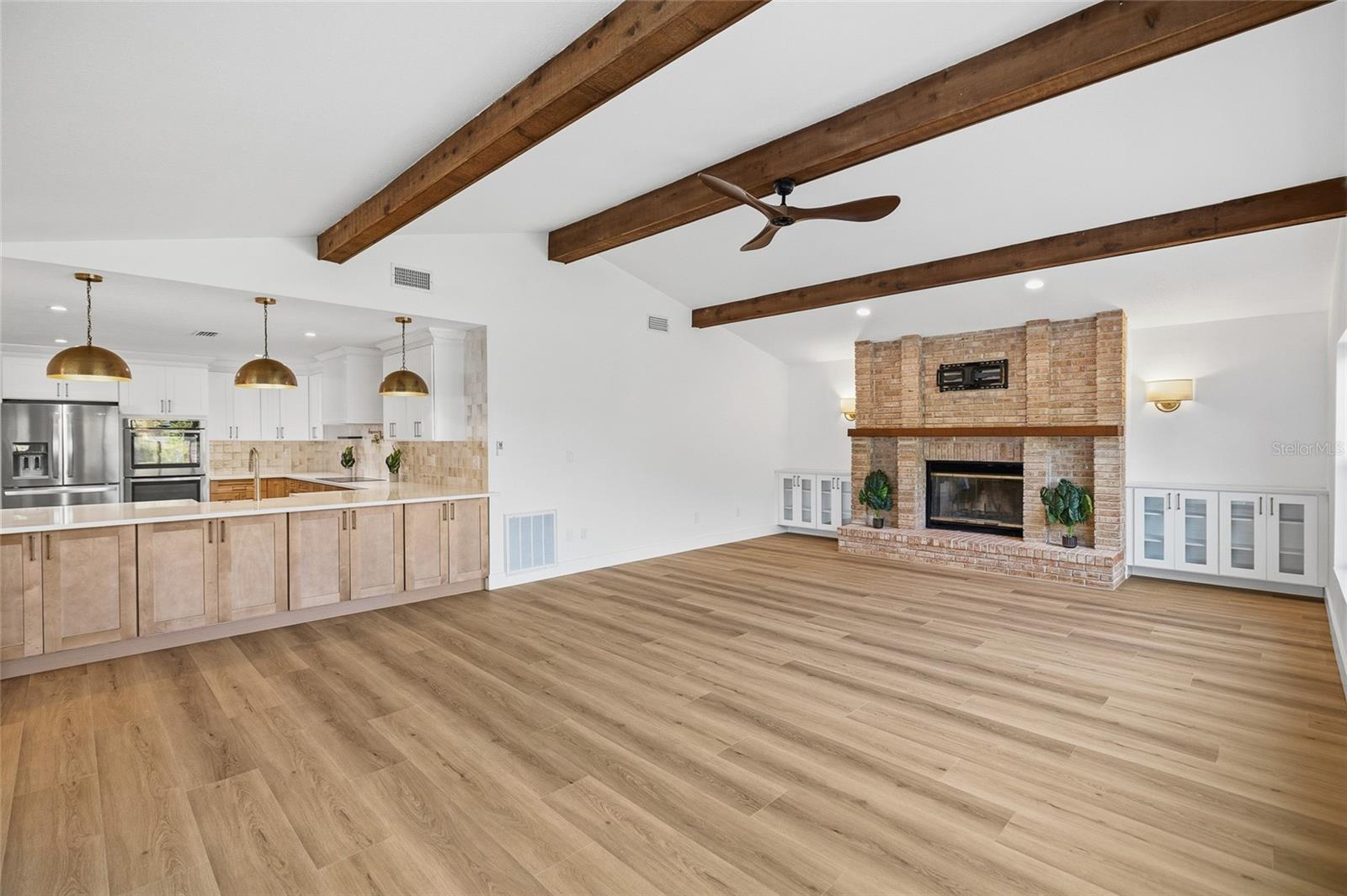 THE MANORS AT CRYSTAL LAKES - Residential