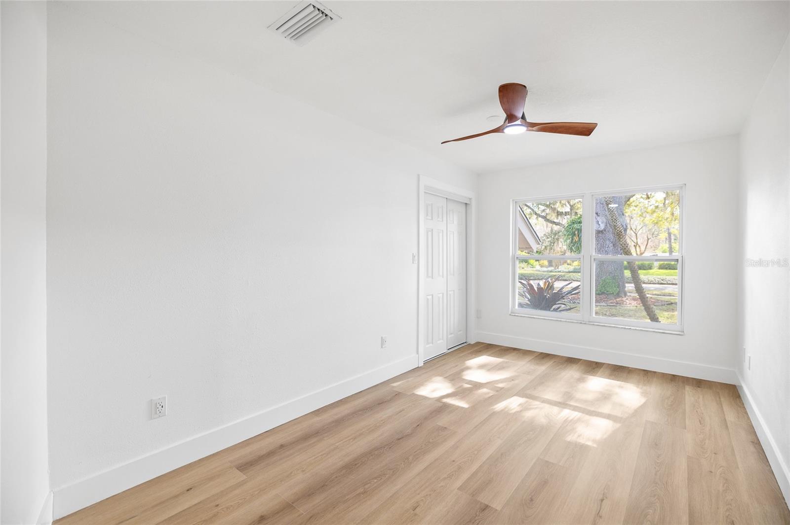 THE MANORS AT CRYSTAL LAKES - Residential