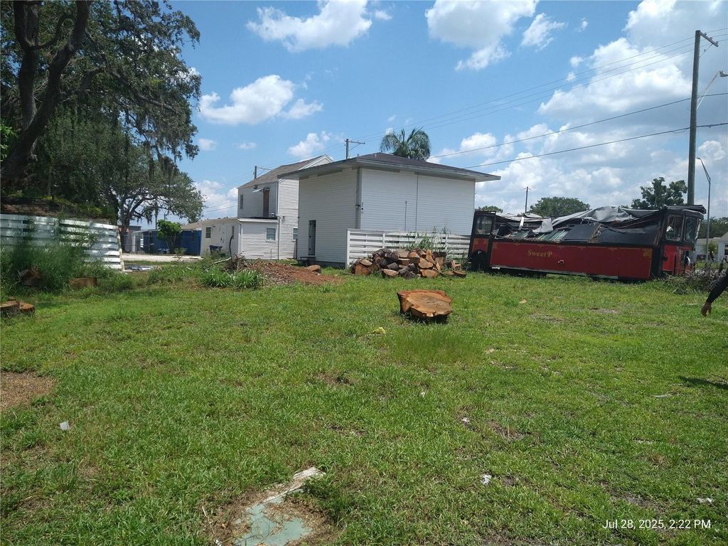 Photo of 909 West Hillsborough Avenue, Tampa, FL 33604 (MLS # W7838868)