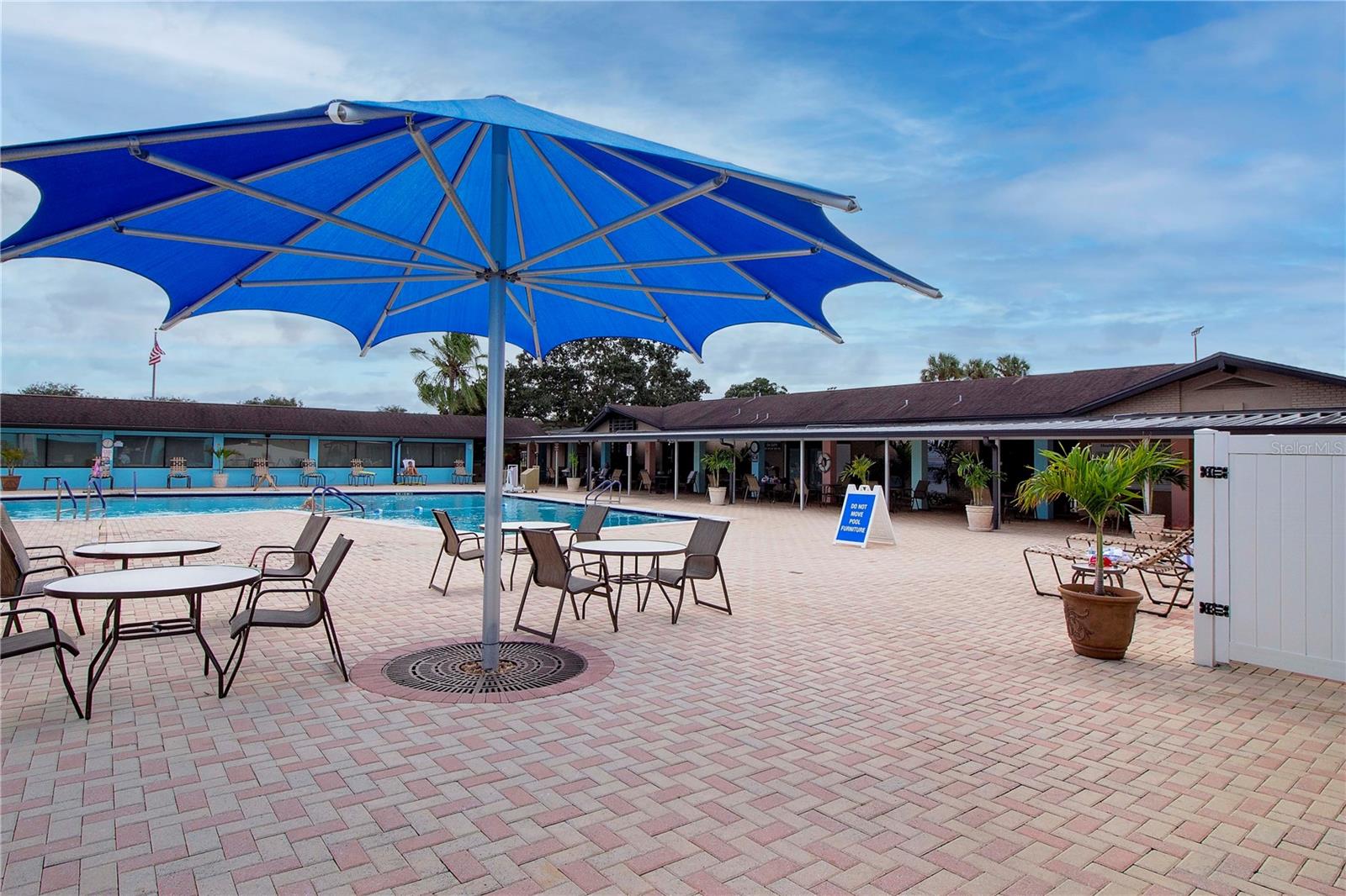 SUN CITY CENTER UNIT 274 & 2 - Residential