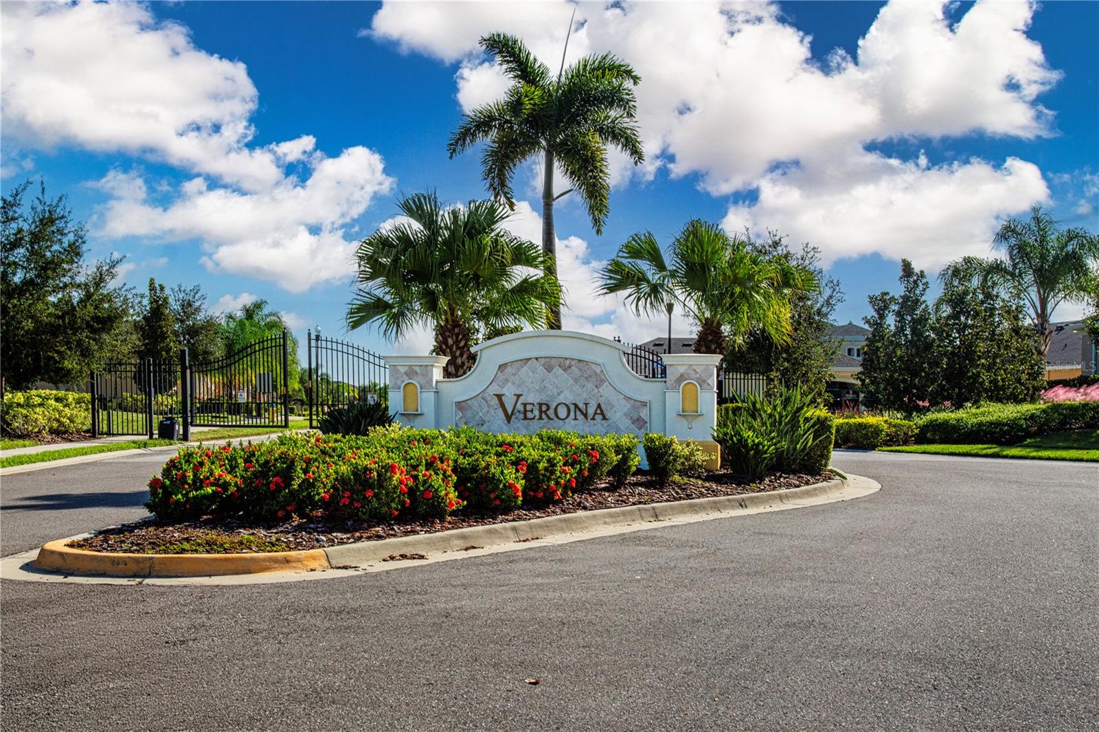 SUN CITY CENTER UNIT 274 & 2 - Residential
