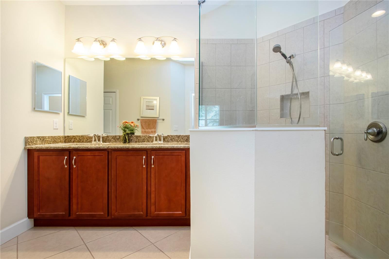 SUN CITY CENTER UNIT 274 & 2 - Residential