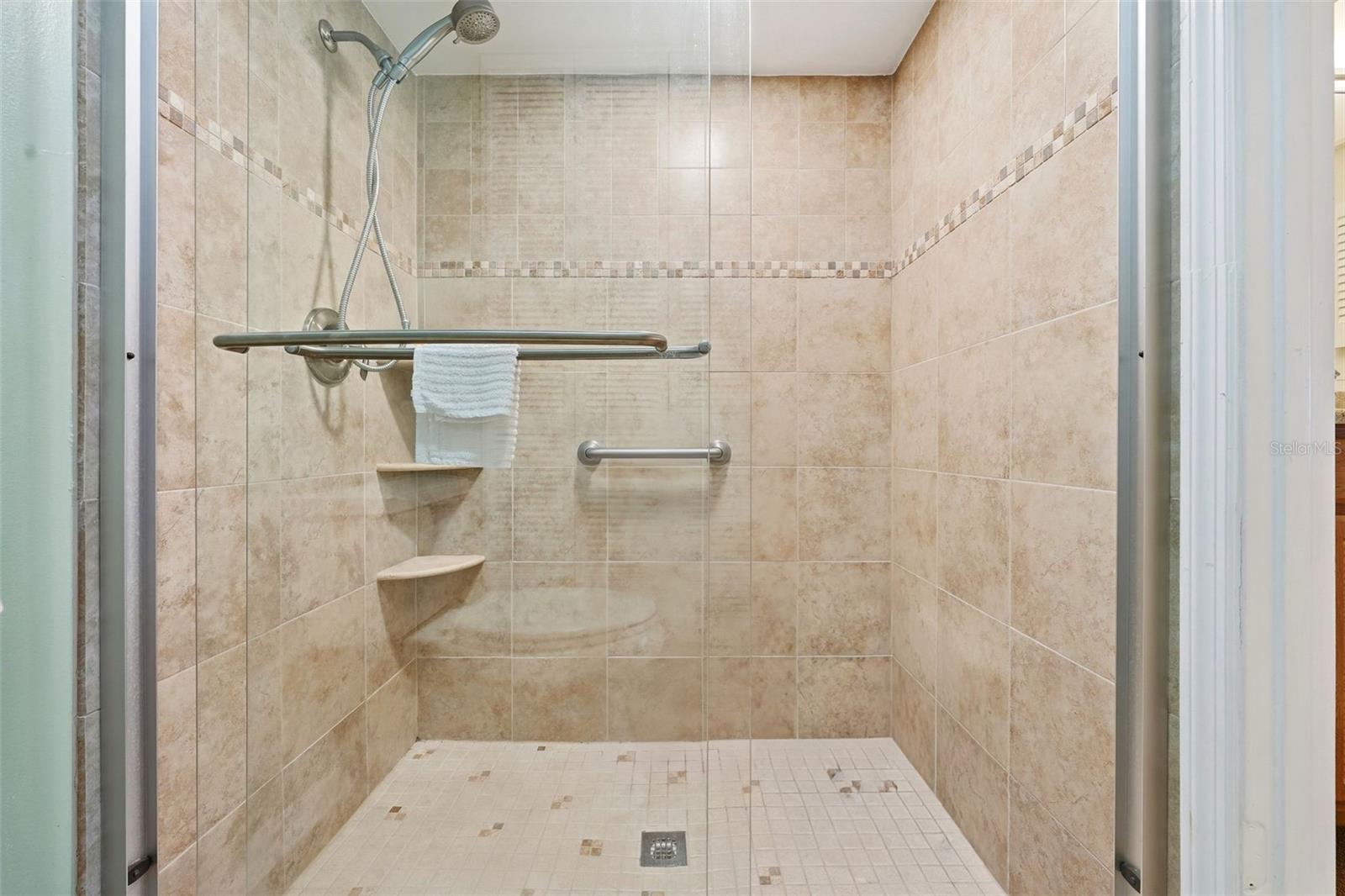 EUSTIS TOWNHILL SUB - Residential