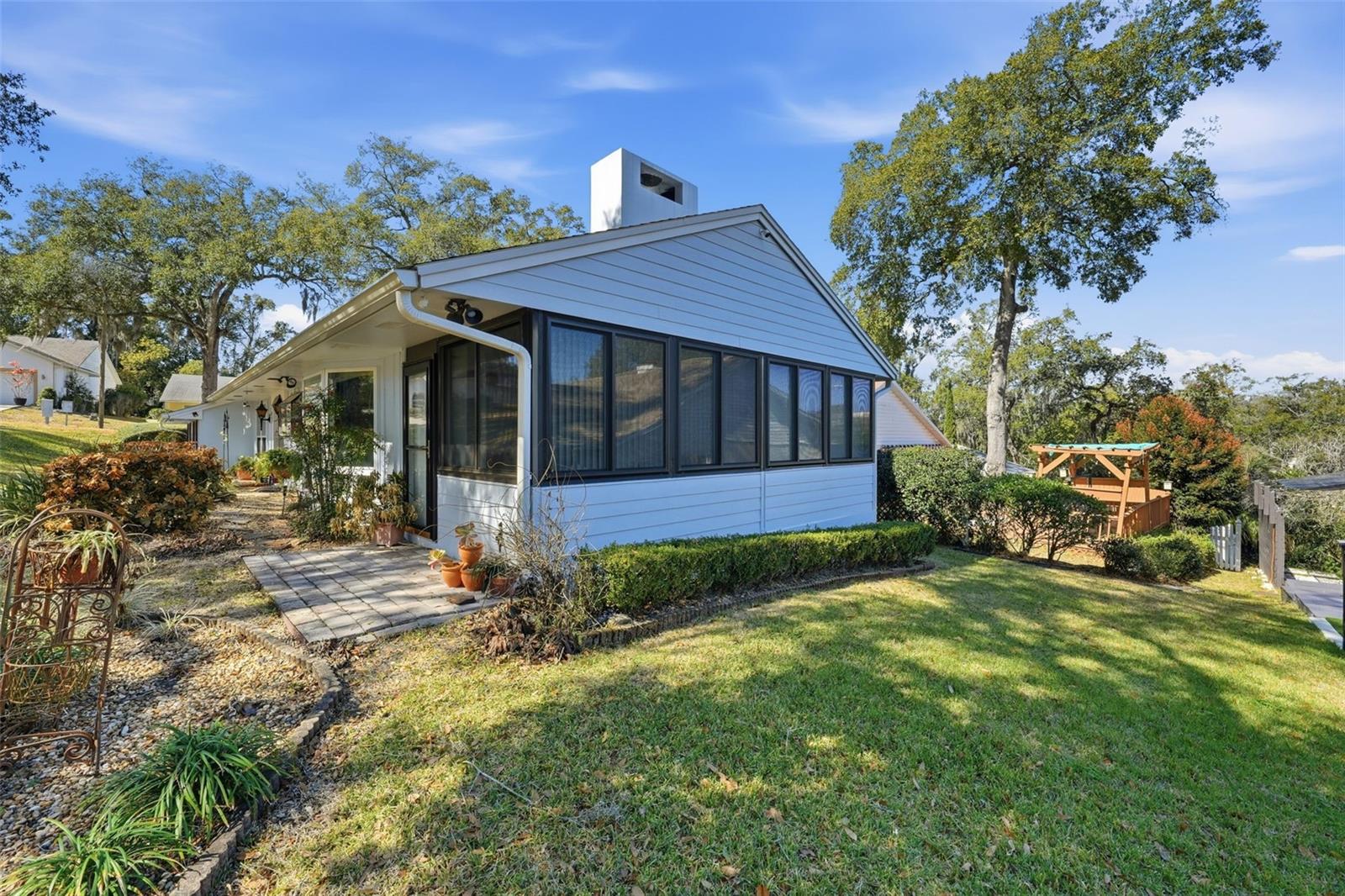 EUSTIS TOWNHILL SUB - Residential