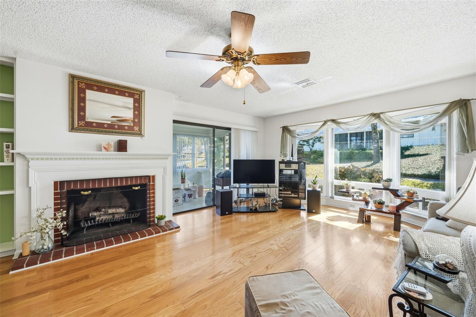 EUSTIS TOWNHILL SUB - Residential