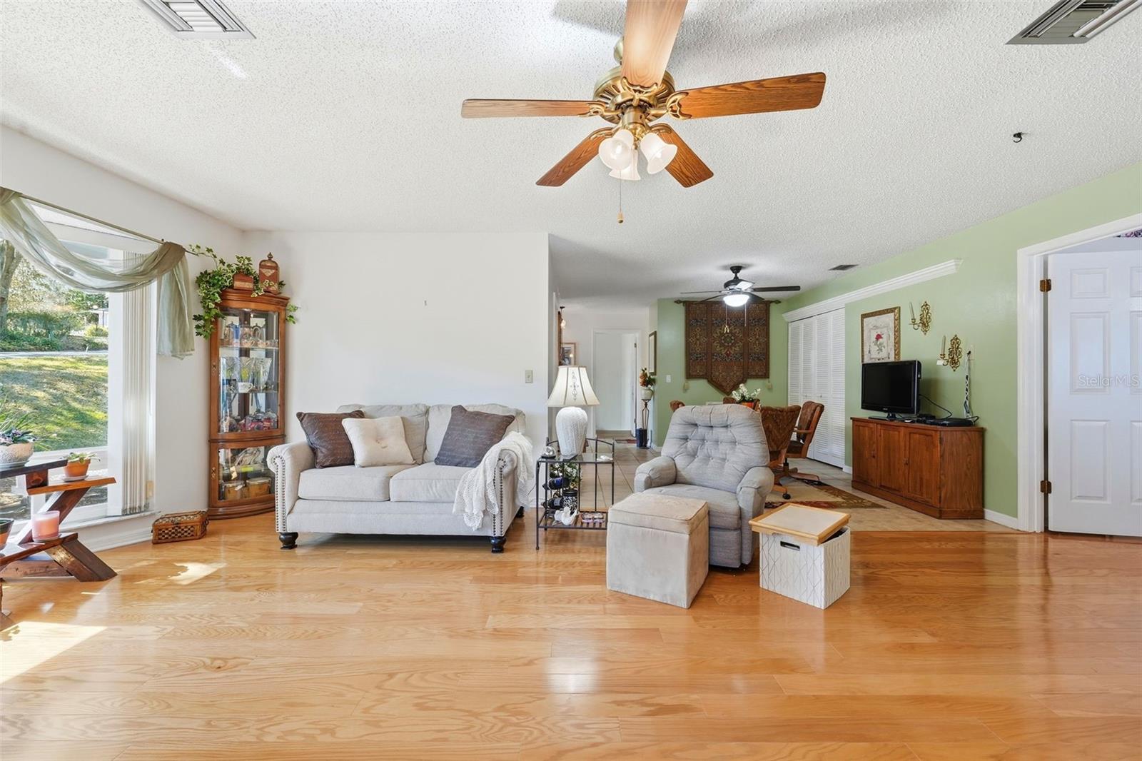 EUSTIS TOWNHILL SUB - Residential