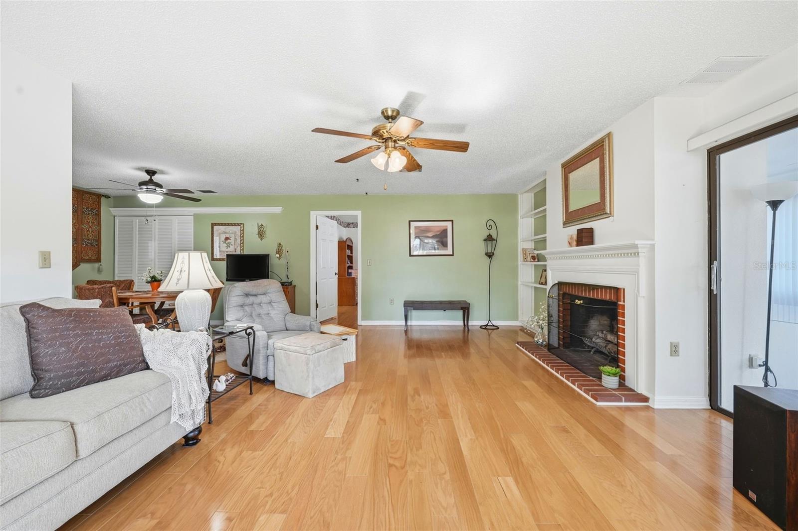 EUSTIS TOWNHILL SUB - Residential