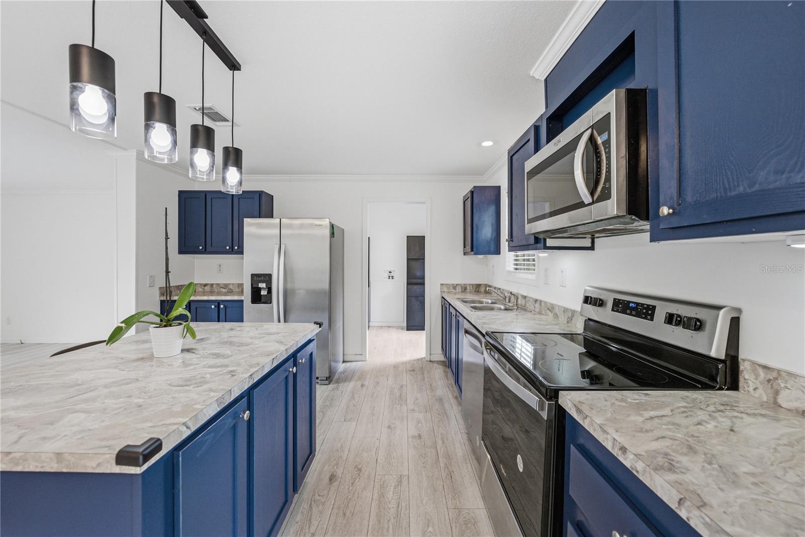 ZEPHYR PARK - Residential