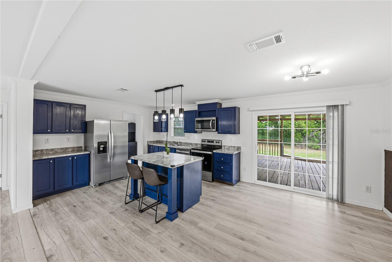 ZEPHYR PARK - Residential