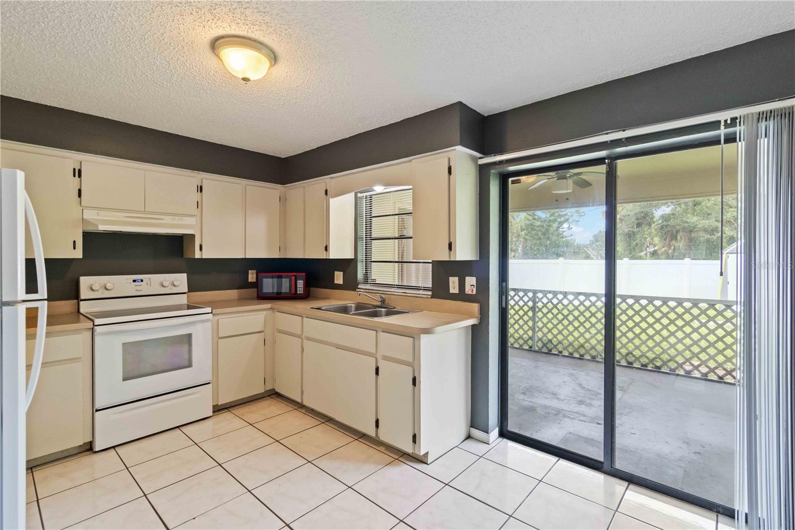 PORT CHARLOTTE SEC 032 - Residential Lease