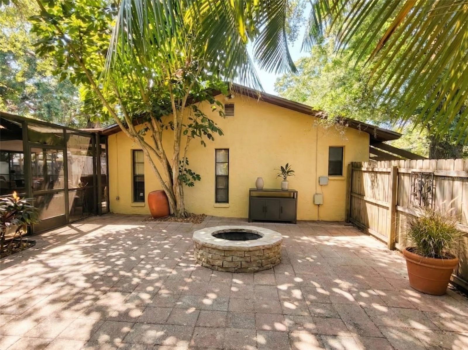 HARBOR OAKS ESTATES UNIT II - Residential