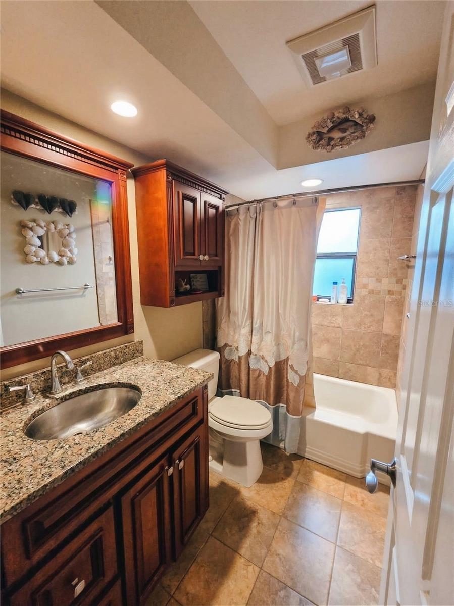 HARBOR OAKS ESTATES UNIT II - Residential