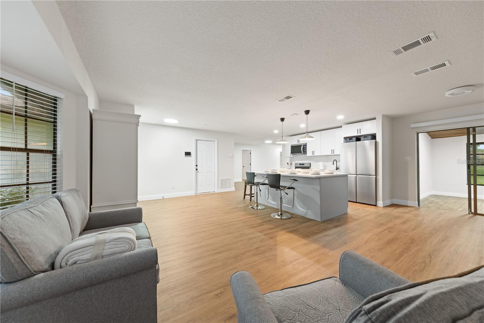 MAJESTIC OAKS - Residential Lease