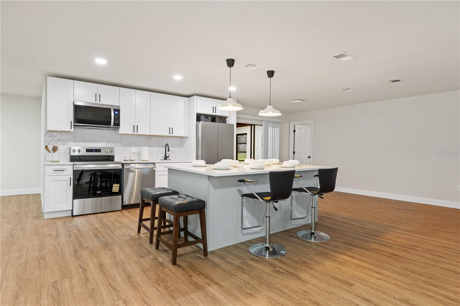 MAJESTIC OAKS - Residential Lease