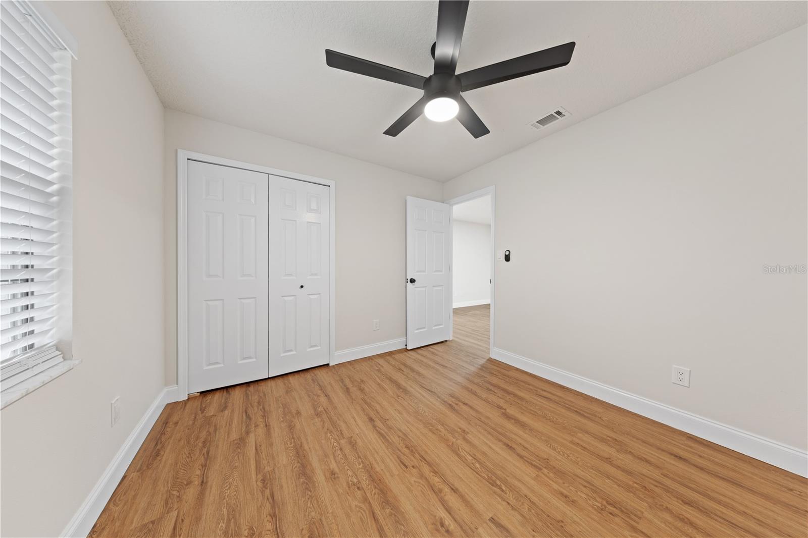 MAJESTIC OAKS - Residential Lease