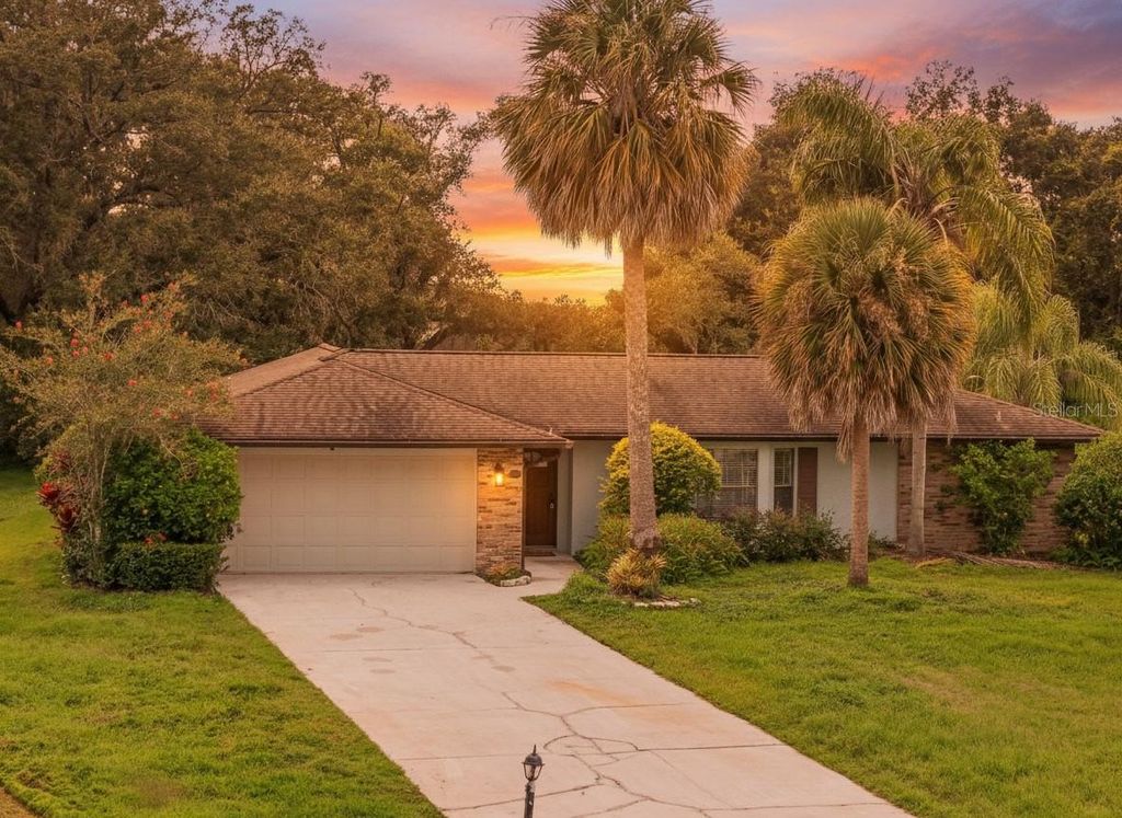 Photo of 3252 Oak Point Circle, Saint Cloud, FL 34771 (MLS # A4666225)