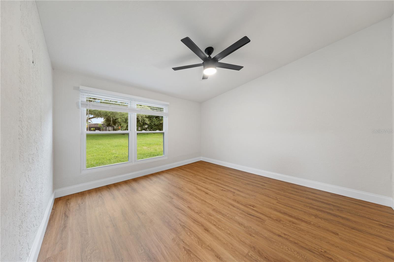 MAJESTIC OAKS - Residential Lease