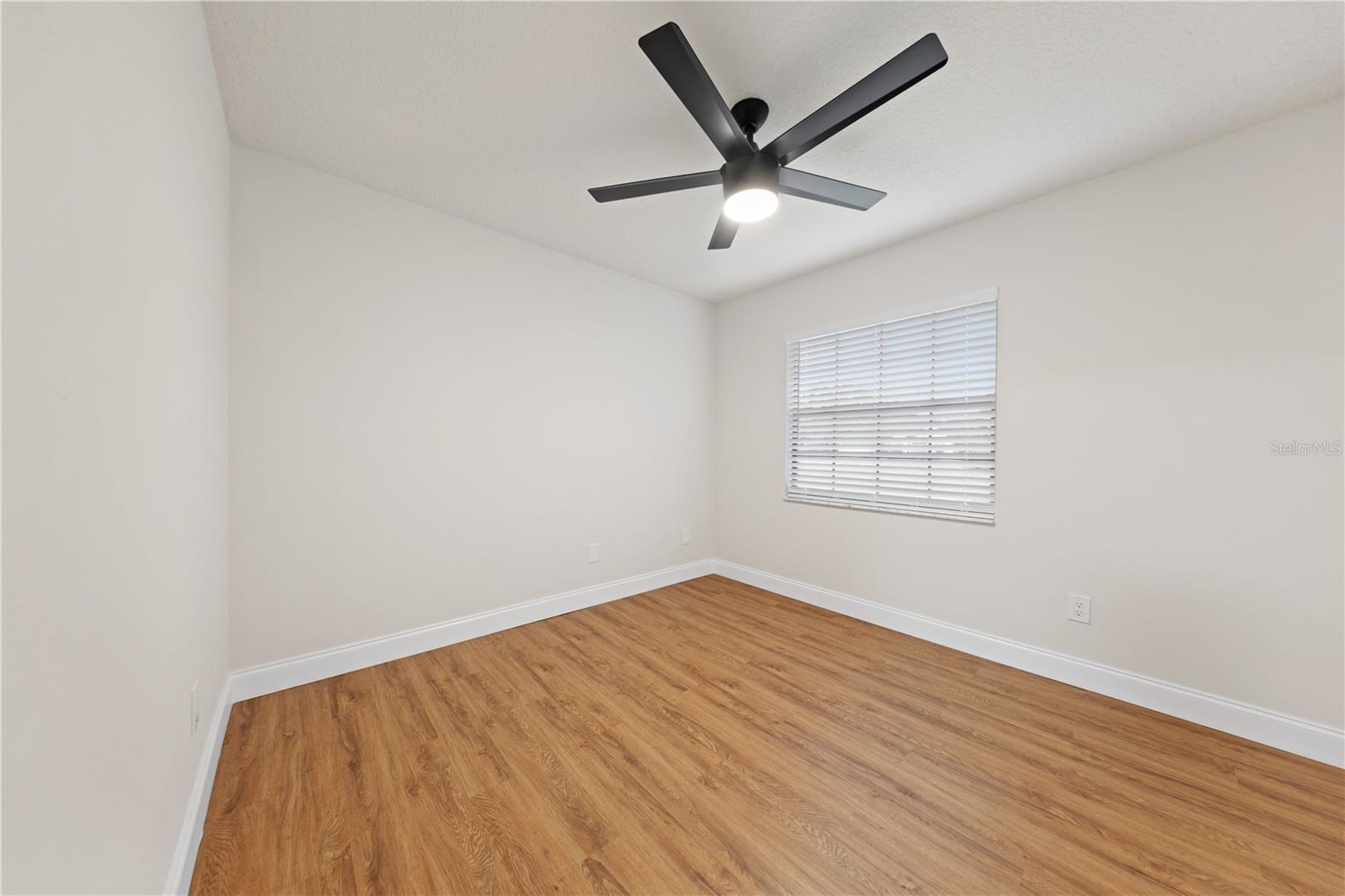 MAJESTIC OAKS - Residential Lease