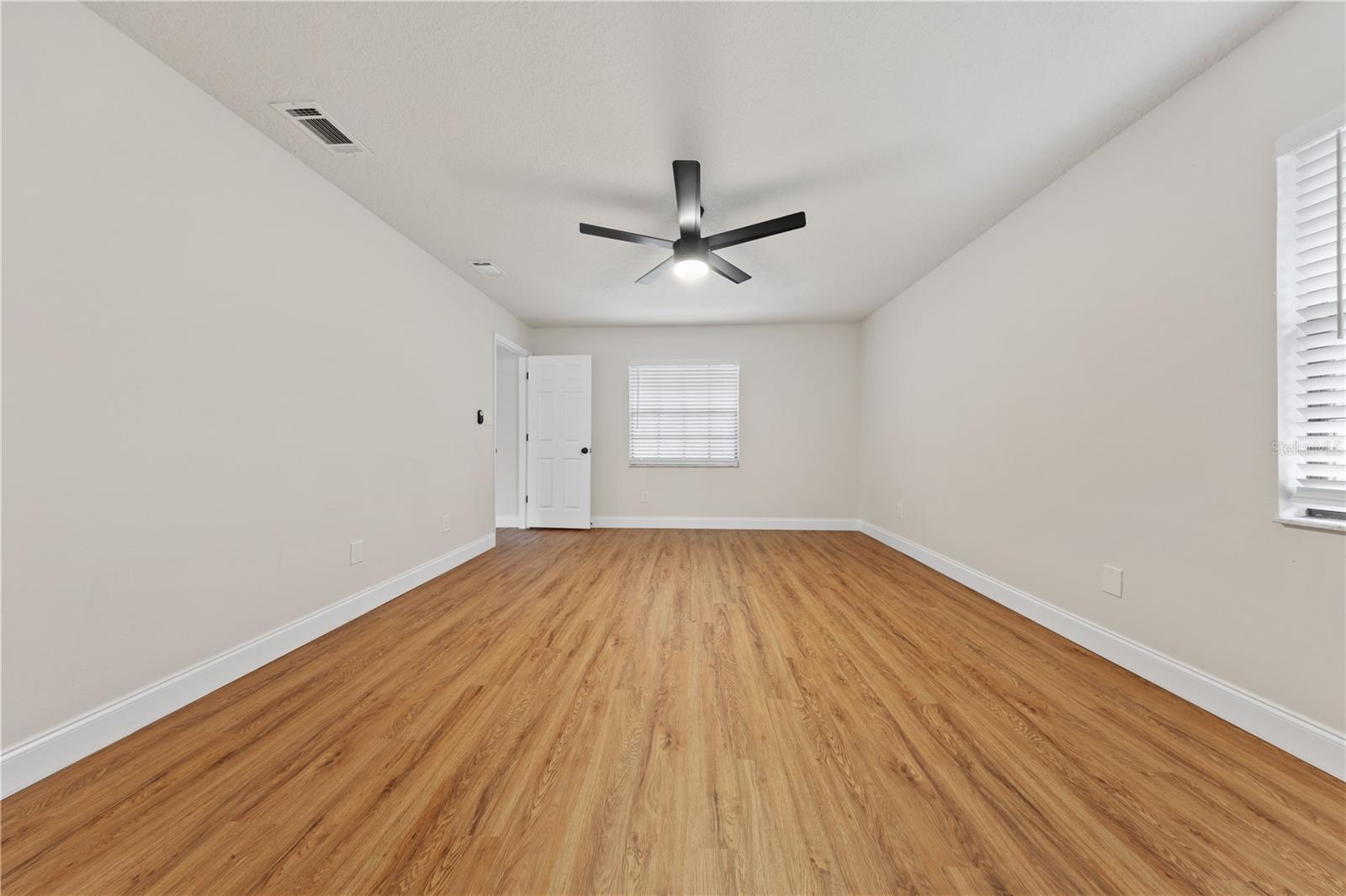 MAJESTIC OAKS - Residential Lease