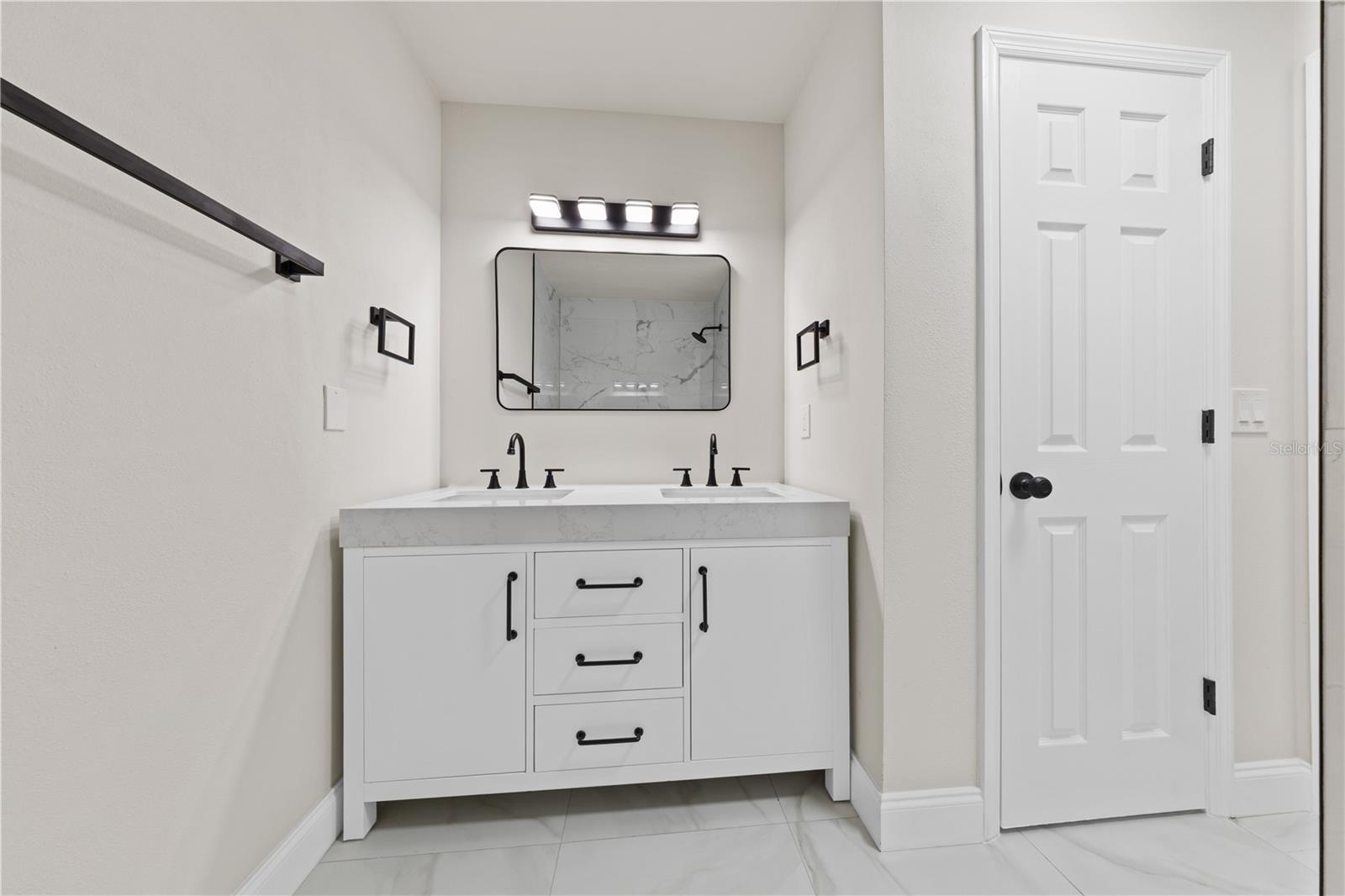 MAJESTIC OAKS - Residential Lease
