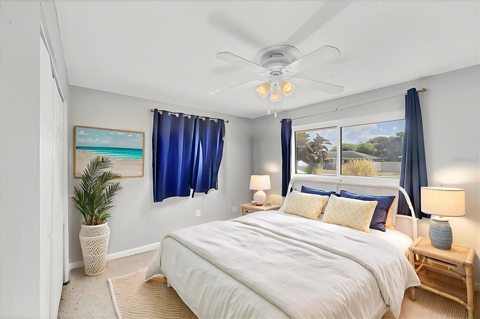 SOUTH GATE - Residential