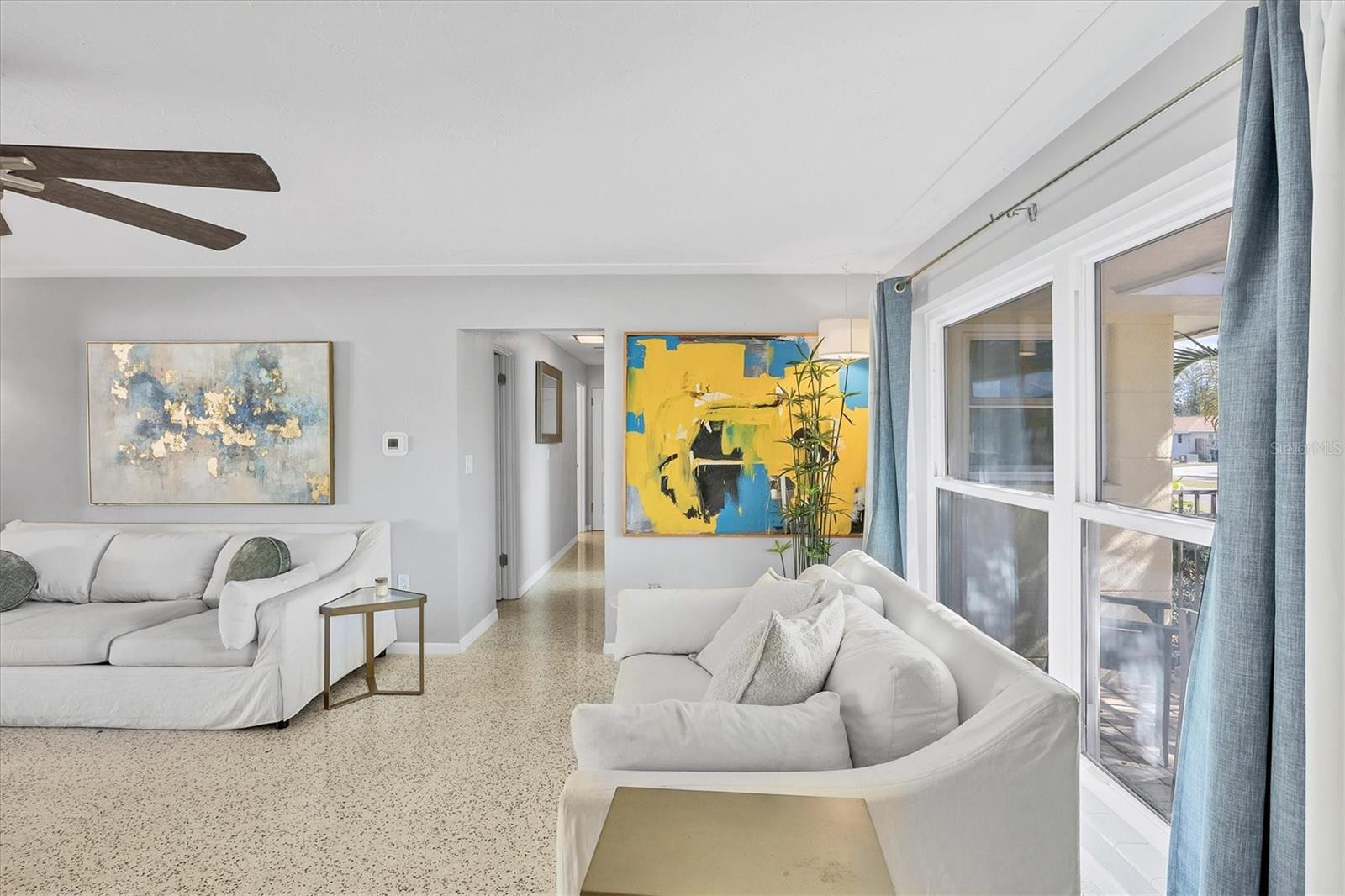 SOUTH GATE - Residential