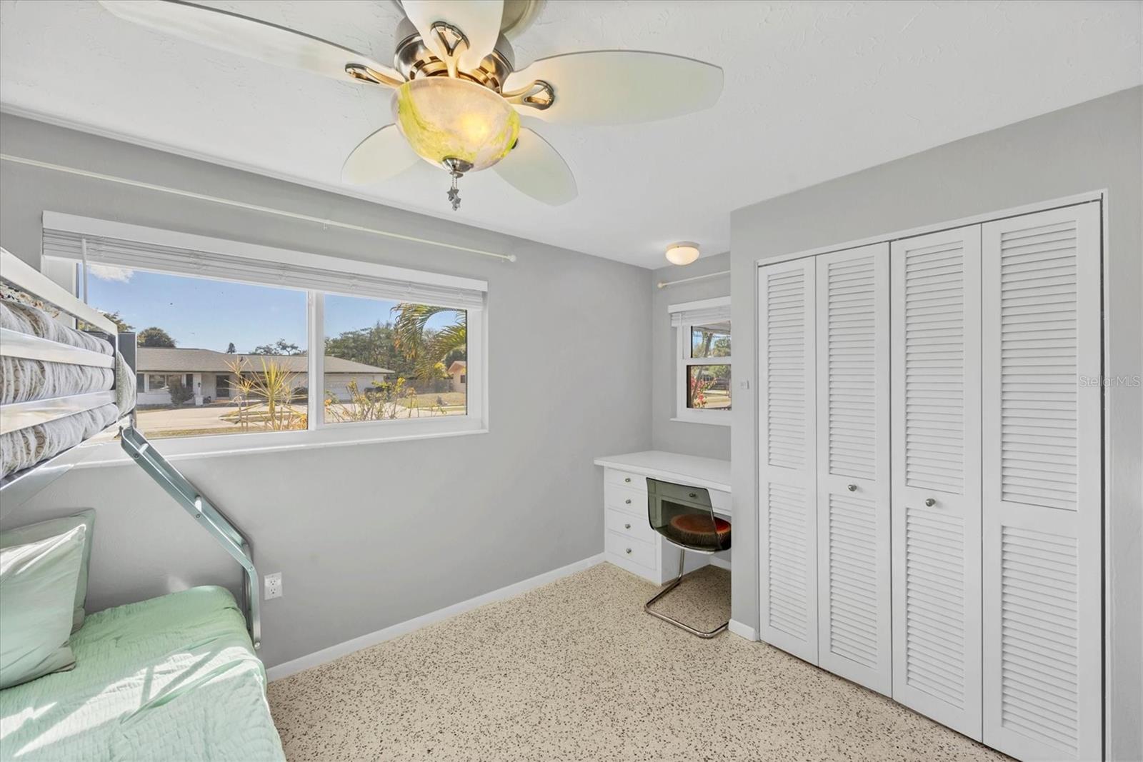 SOUTH GATE - Residential