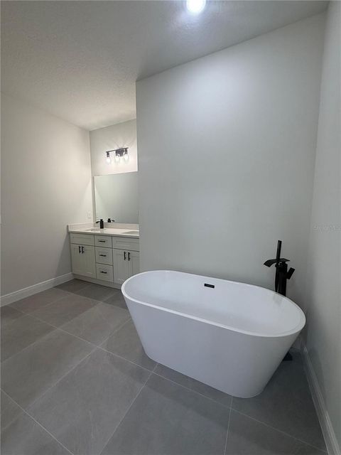 Tiny photo for 16252 SW 27th Terrace Road, Ocala, FL 34473 (MLS # O6406468)