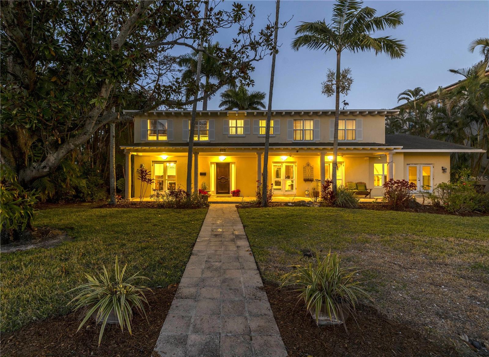 323 COFFEE POT DRIVE NE