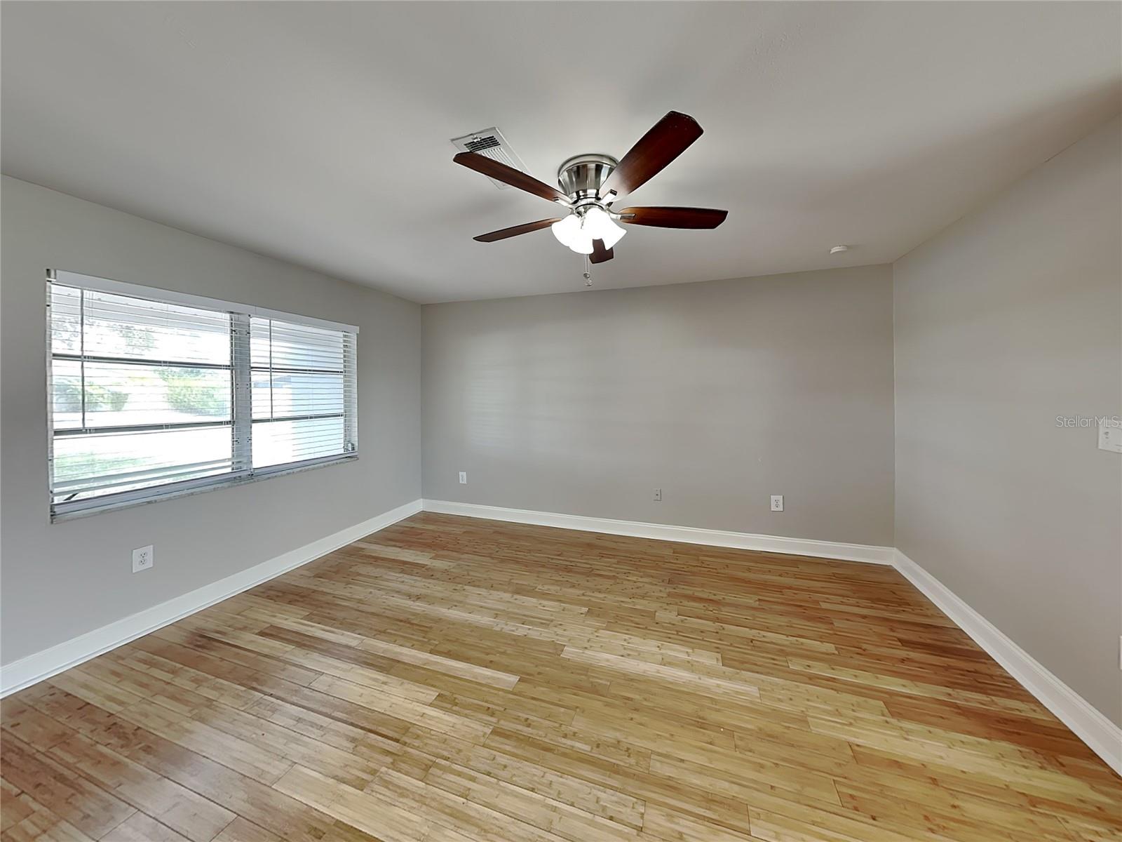 SOUTH GATE RIDGE 05 - Residential Lease