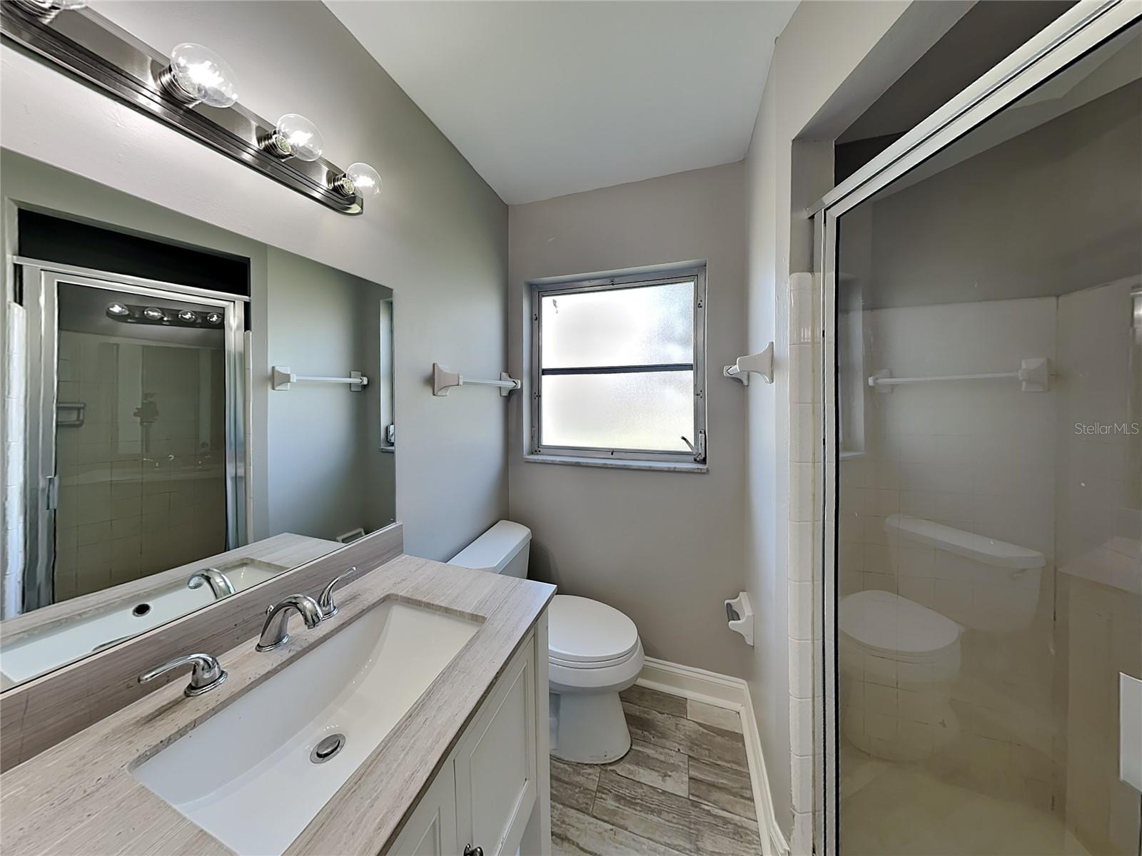 SOUTH GATE RIDGE 05 - Residential Lease
