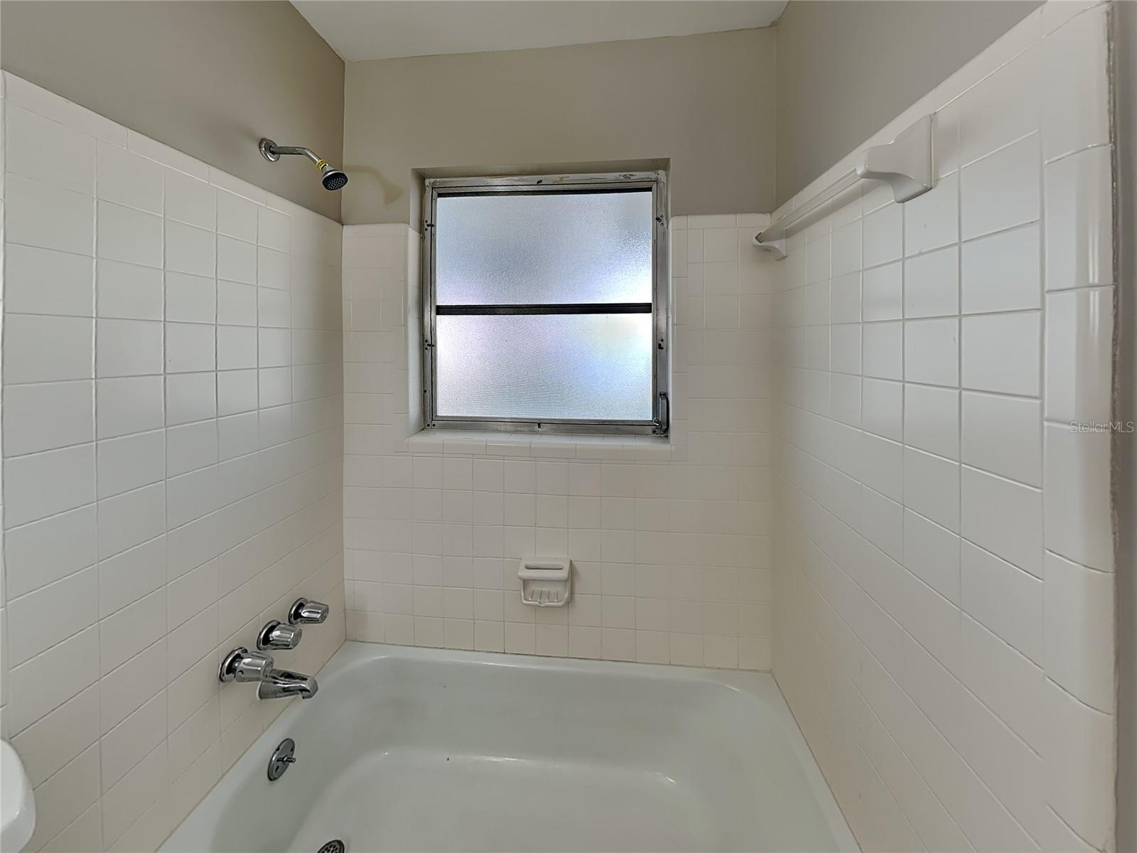 SOUTH GATE RIDGE 05 - Residential Lease