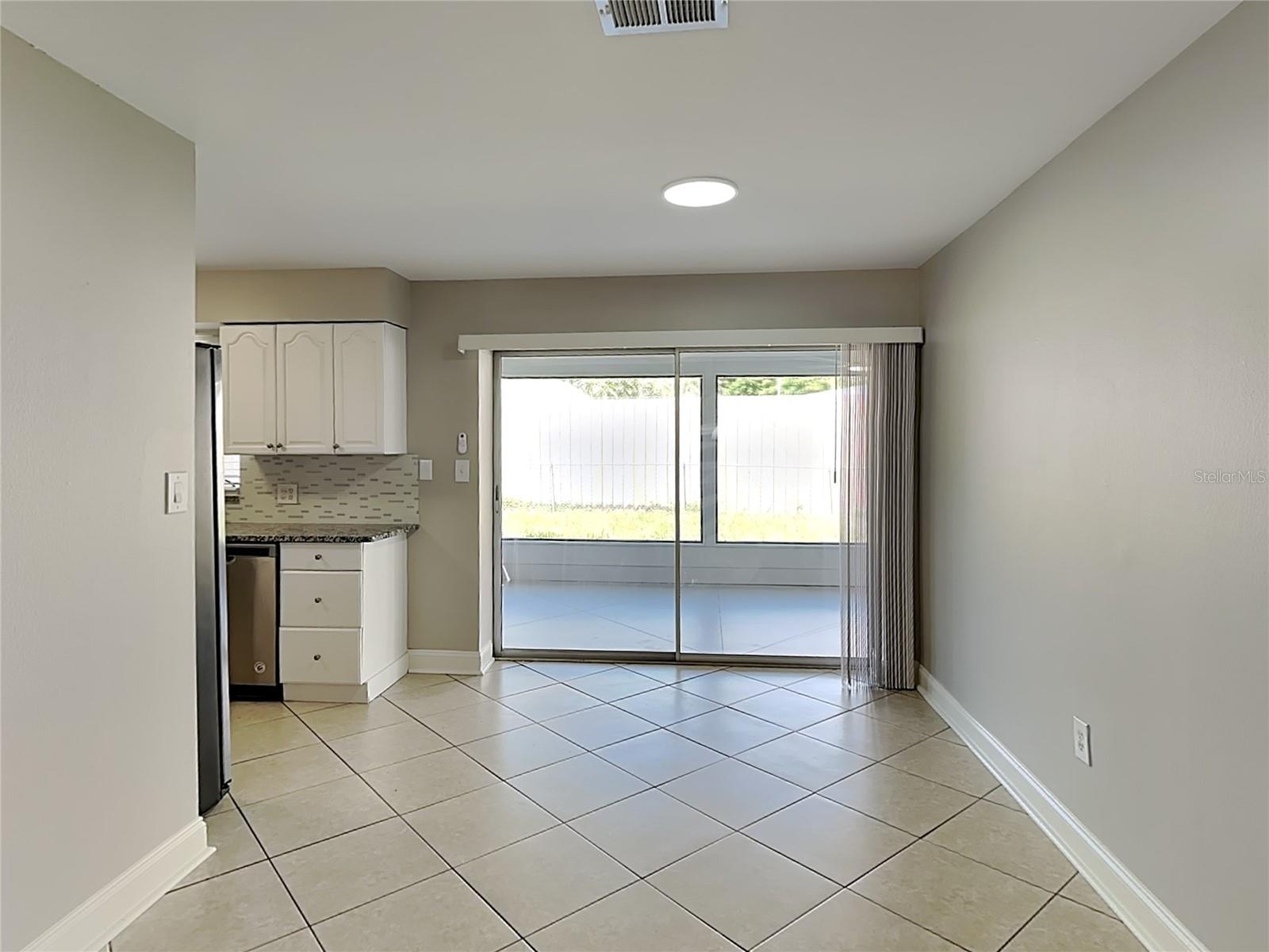 SOUTH GATE RIDGE 05 - Residential Lease