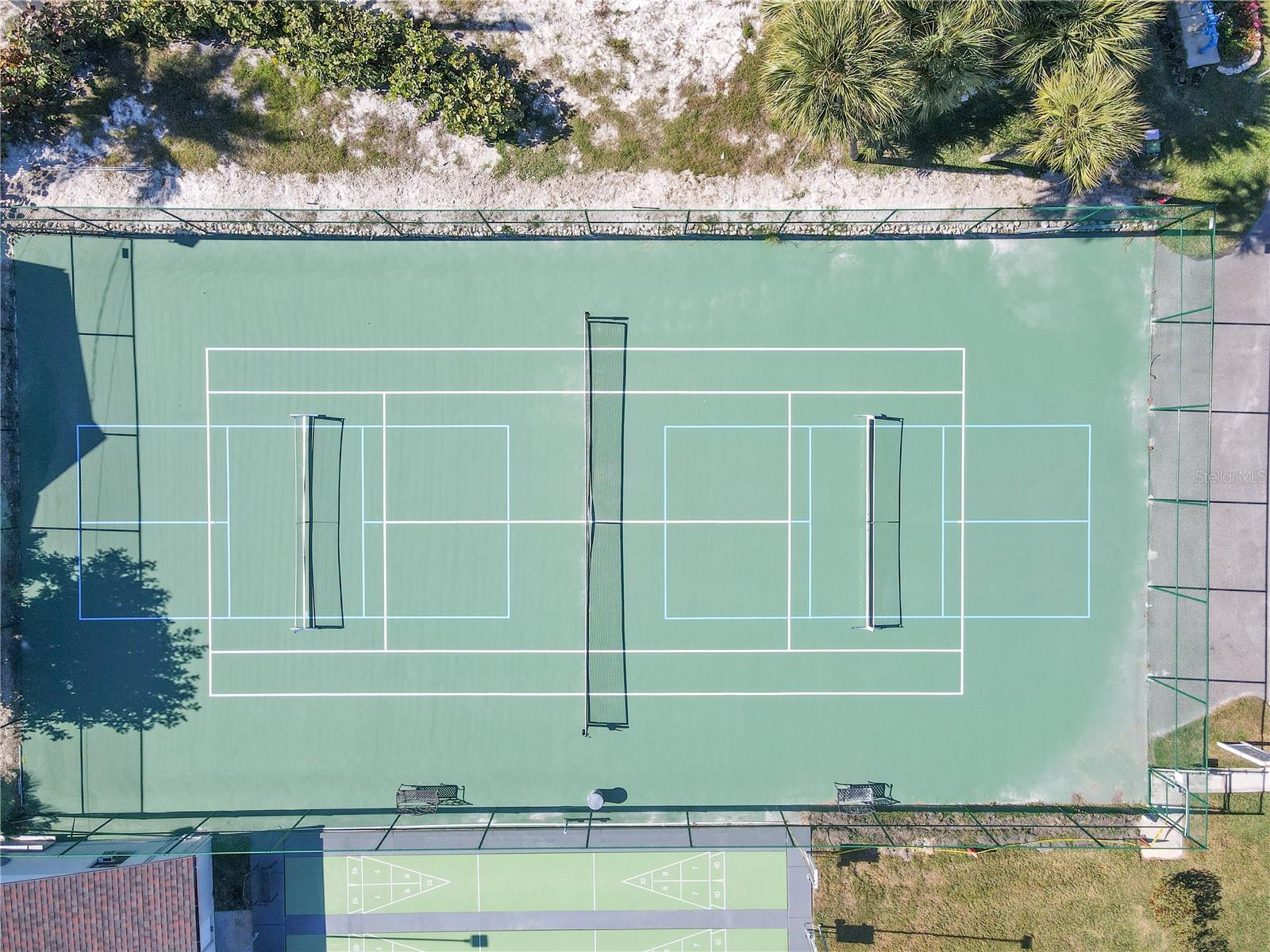 RUNAWAY BAY - Residential