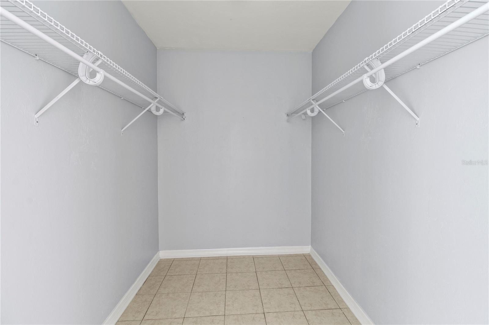 RUNAWAY BAY - Residential