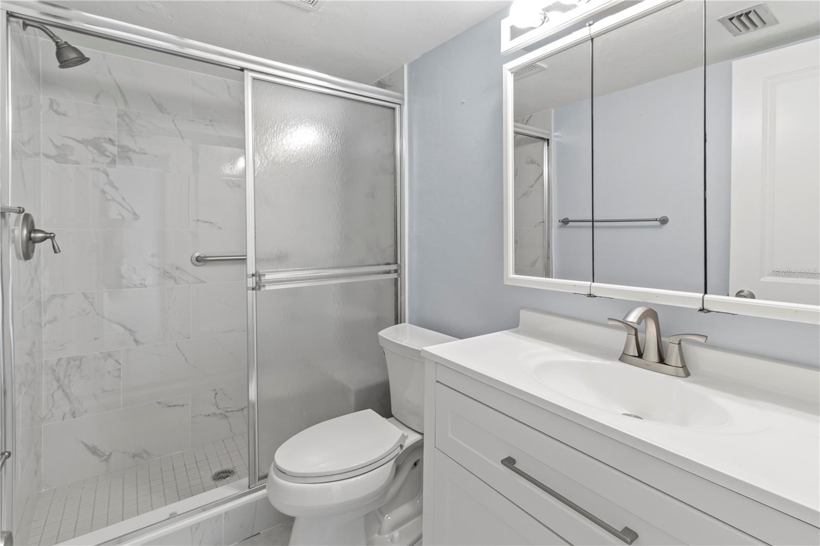 RUNAWAY BAY - Residential