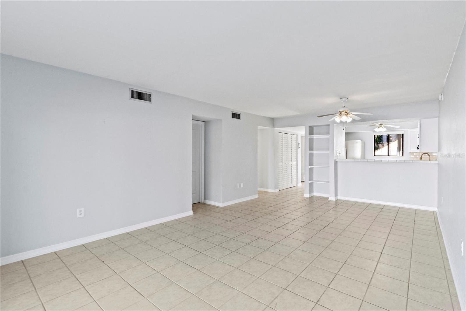 RUNAWAY BAY - Residential