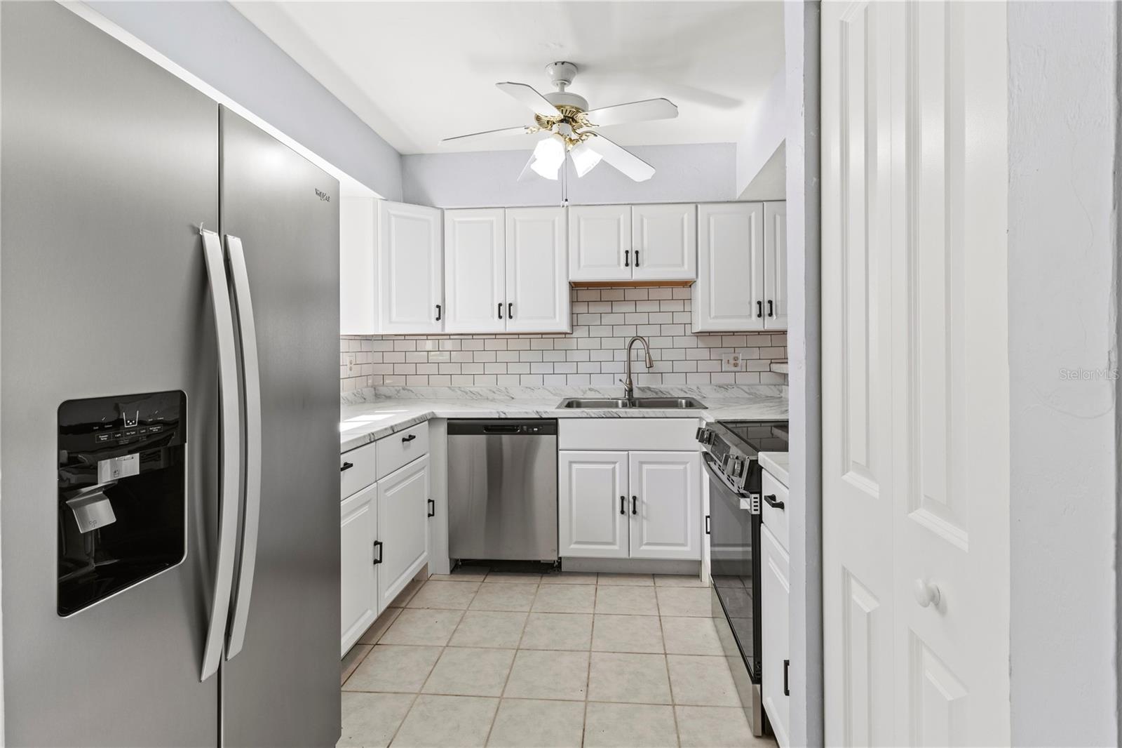 RUNAWAY BAY - Residential