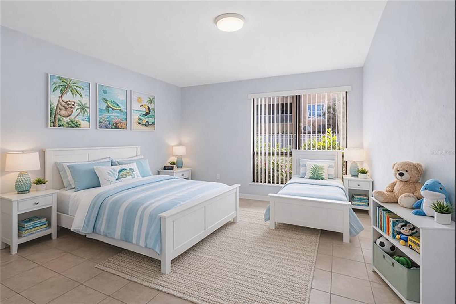 RUNAWAY BAY - Residential