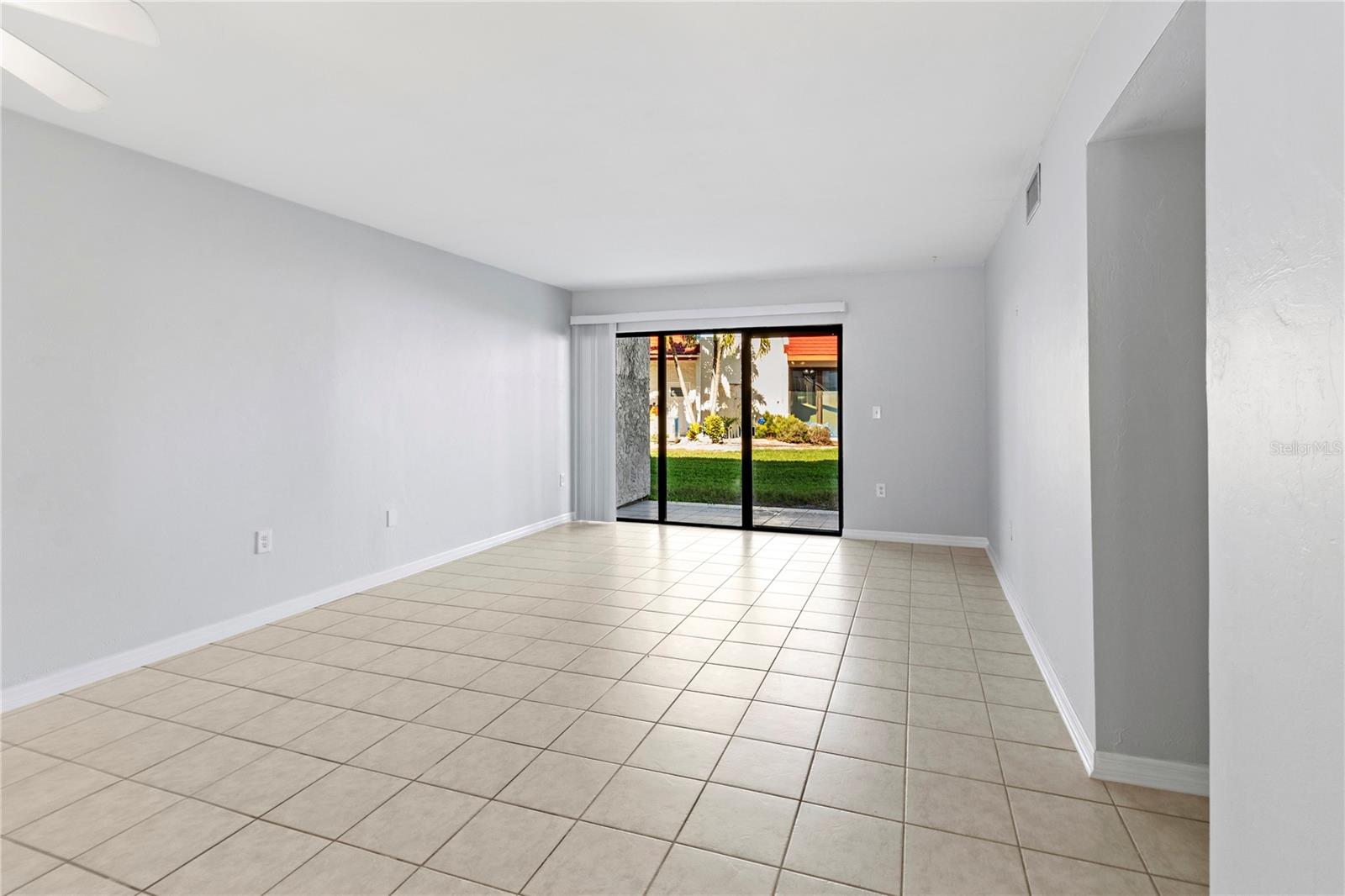 RUNAWAY BAY - Residential